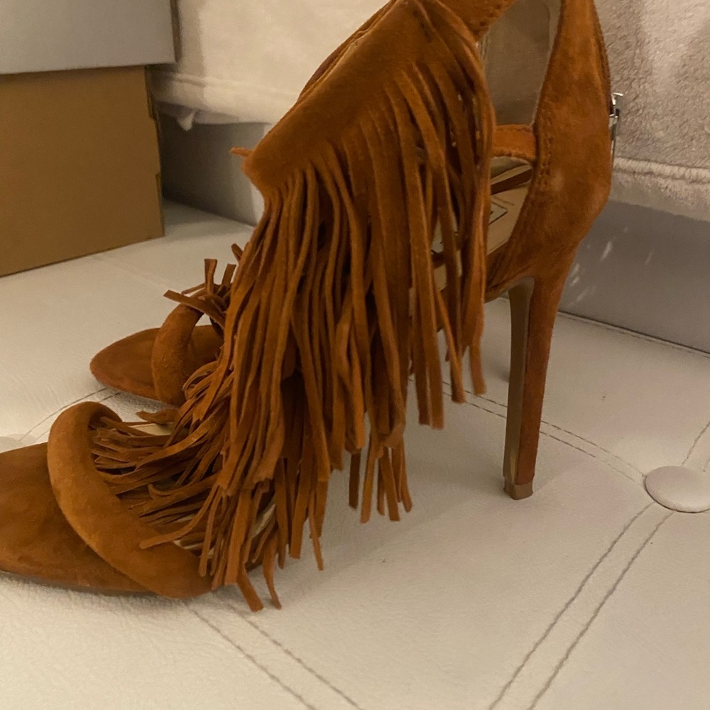 Steve Madden Tan Fringe Heels